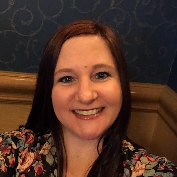 Meet your Posher, Kerri - Picture 1 of 1